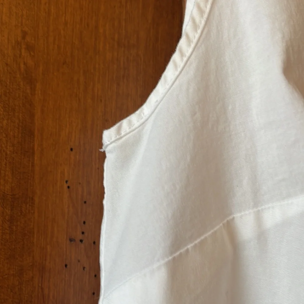 Jcrew size 2 embroidered sleeveless top - Picture 8 of 9